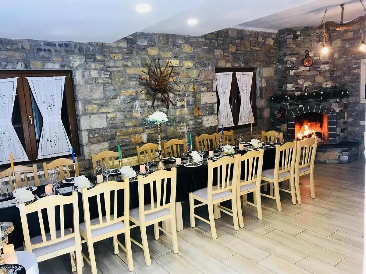Bujtina Dini Hotel Rubik Albania
