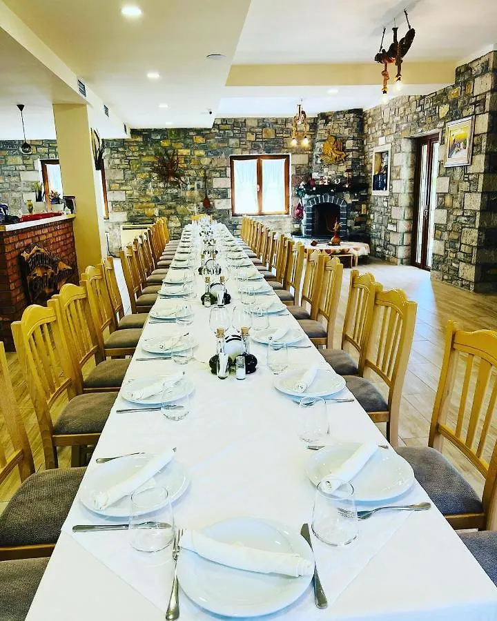 Guest house Bujtina Dini Hotel Rubik Albania